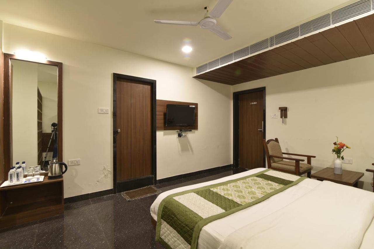 Hotel Clove Bijāpur 외부 사진